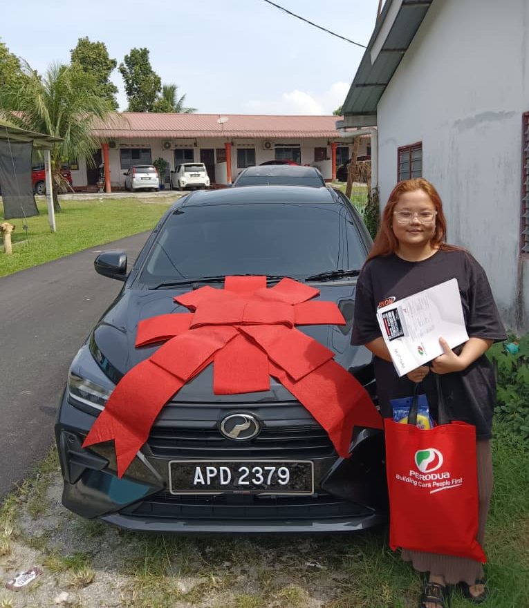 Autopros dan pembeli Perodua Axia G